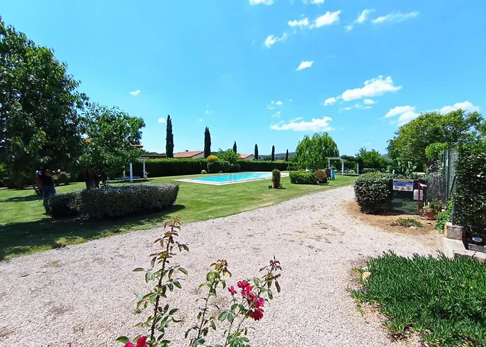  IL CASALE DEI GIRASOLI Country House In